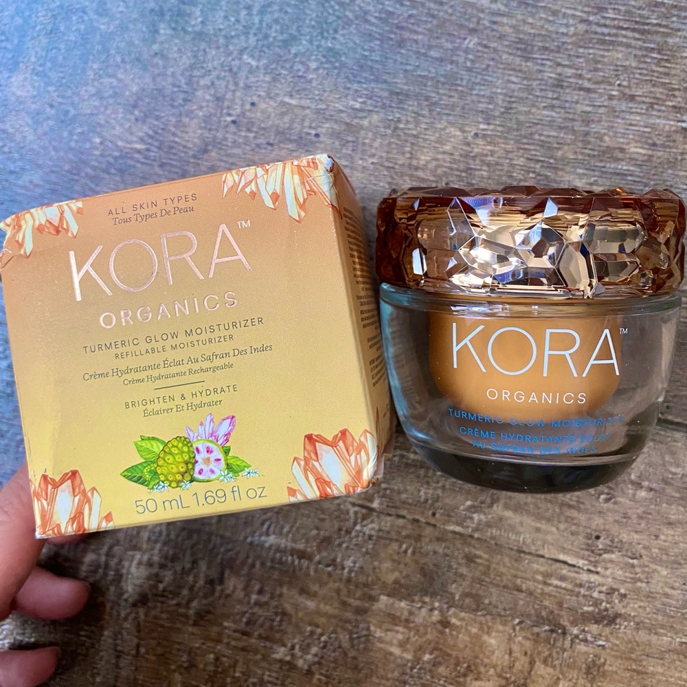 KORA Organics
Turmeric Glow Moisturizer
